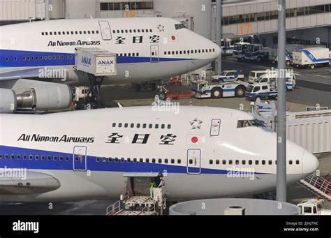 Tokyo Haneda Airport Boeing 777 domestic and international operations Japan Airlines ANA