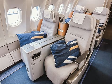 travel agency using sprk interface to book lufthansa flights with ndc content
