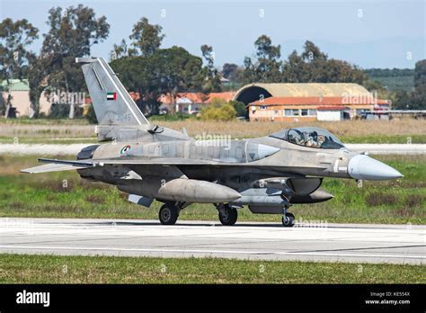 uae f-16 desert falcon