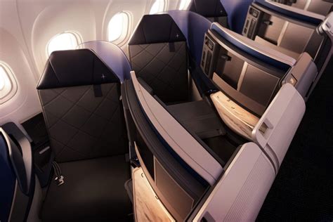 United Airlines Airbus A321XLR Polaris business class cabin delivery