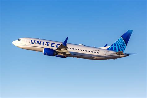 United Airlines Boeing 737 MAX 8 West Palm Beach Florida airport route