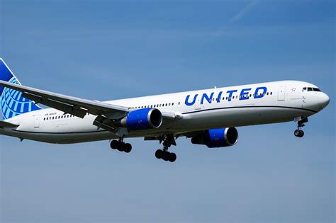 United Airlines Boeing 767-400ER taxiing on runway close-up