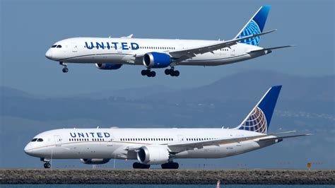 United Airlines Boeing 777 and Boeing 787 Dreamliner widebody fleet at major US hub