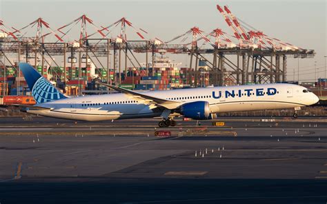 United Airlines Boeing 787-10 at Newark Airport preparing for Tel Aviv flight