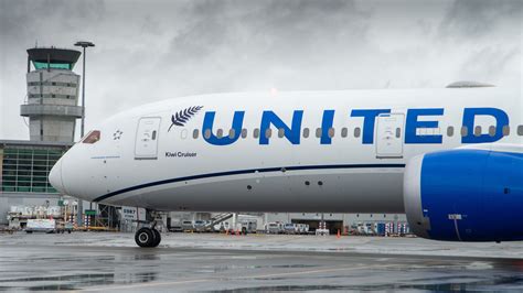 United Airlines Boeing 787 Dreamliner Christchurch New Zealand international route