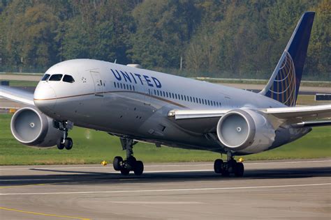United Airlines Boeing 787 during international expansion strategy in 2026