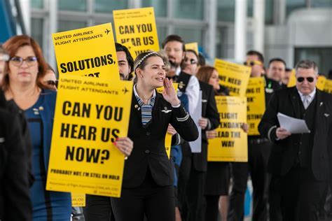 United Airlines flight attendants protesting at Chicago O’Hare International Airport