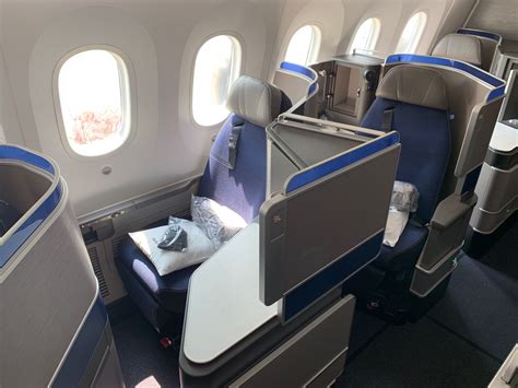 United Airlines Polaris business class cabin on Newark to Los Angeles route