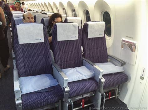 United Economy Plus seats Boeing 787 transpacific cabin