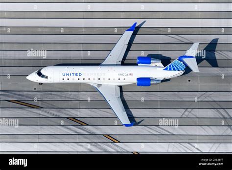United Express CRJ-200 arriving at Natchez-Adams County Airport terminal grand reopening