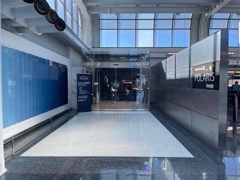 united polaris lounge chicago o’hare entrance