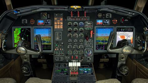 universal avionics cockpit suite with synthetic vision and WAAS-enabled FMS in flight simulation
