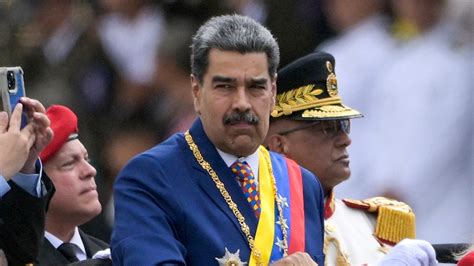 Venezuelan President Nicolás Maduro addressing military commanders after reports of U.S. strike