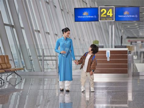 Vietnam Airlines ground operations adapting to new flight schedules post-conflict route adjustments