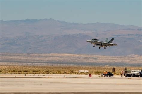 VX-9 Vandy 1 Super Hornet taxiing at NAWS China Lake, 2023