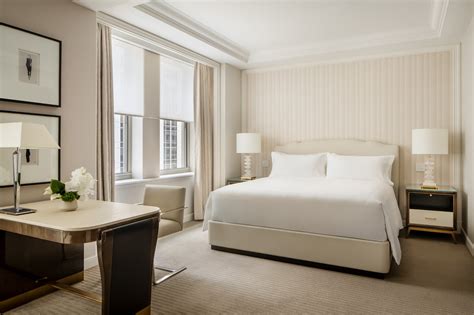 Waldorf Astoria New York deluxe king room interior
