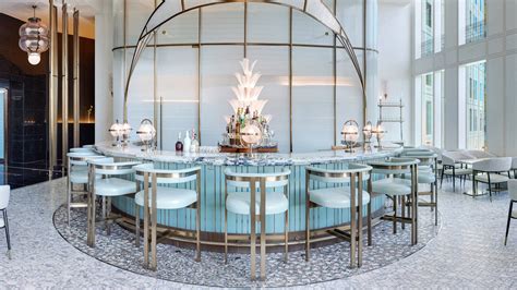 Waldorf Astoria New York Peacock Alley bar seating