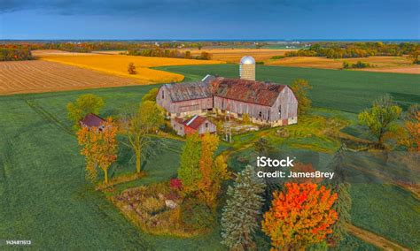 wisconsin fall tourism rural landscape off season hiking trails
