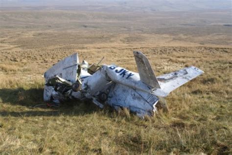 wreckage of 2006 Cessna 152 crash during spin training flight