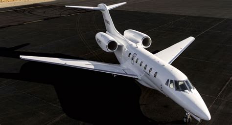 XO private jet Manhattan Miami charter flight business aviation